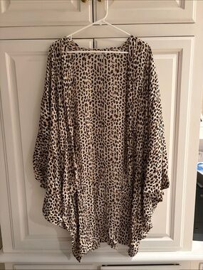 Amuse Society- Leopard Print Open Front Kimono